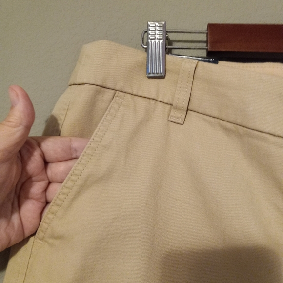 J.Crew 16 Preppy Pocketed Khaki Shorts New - Picture 2 of 12